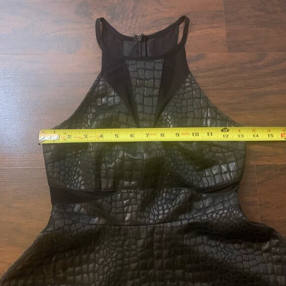ASTR the Label black shiny snakeskin fit & flare mini dress size XS - Picture 11 of 12